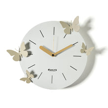 Carica l'immagine nel visualizzatore di Gallery, Orologio "Battito d'Ali" Cenere/Crema Arti&amp;Mestieri
