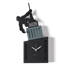 Carica l&#39;immagine nel visualizzatore di Gallery, Orologio &quot;King Kong&quot; Arti&amp;Mestieri
