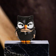 Carica l'immagine nel visualizzatore di Gallery, Goofo DC Comics "Catwoman" Egan
