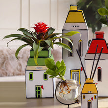 Carica l&#39;immagine nel visualizzatore di Gallery, Contenitore Profumatore con tappo &quot;Casette&quot; Rosso Egan
