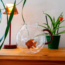 Carica l'immagine nel visualizzatore di Gallery, Caraffa in vetro borosilicato 1,7 lt. "Pesciolino Rosso" WD Lifestyle
